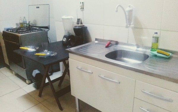 Cozinha completa c/ Microondas e Geladeira